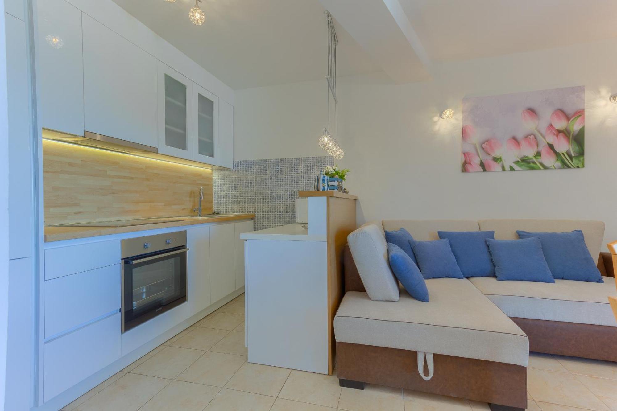 Villa Arijana -More สลาทิเน ภายนอก รูปภาพ