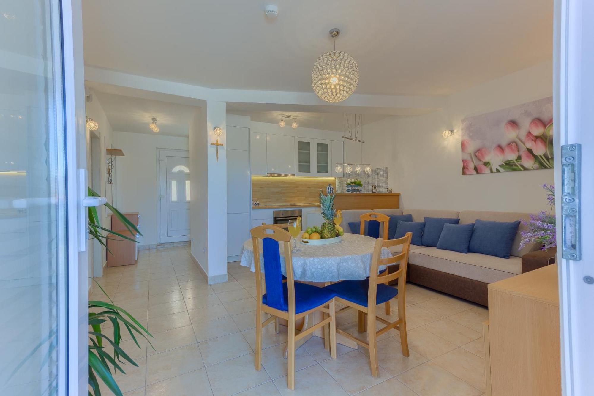 Villa Arijana -More สลาทิเน ภายนอก รูปภาพ